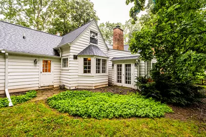 1000  Lone Tree Rd, Elm Grove, WI 53122 - Photo 37