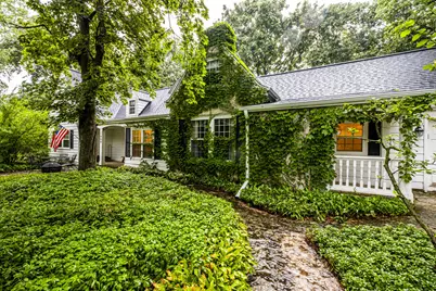 1000  Lone Tree Rd, Elm Grove, WI 53122 - Photo 39