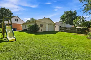 1004 N 37th St, Sheboygan, WI 53081 - Photo 35