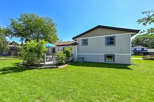 2846 W Briarwood Dr, Franklin, WI 53132 - Photo 35