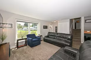 2846 W Briarwood Dr, Franklin, WI 53132 - Photo 7