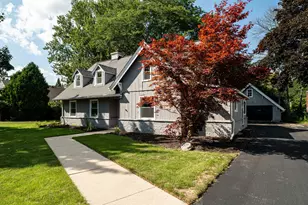 140 E Green Tree Rd, Fox Point, WI 53217 - Photo 1