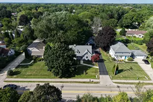 140 E Green Tree Rd, Fox Point, WI 53217 - Photo 51