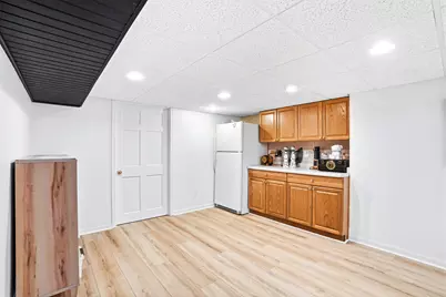 140 E Green Tree Rd, Fox Point, WI 53217 - Photo 43