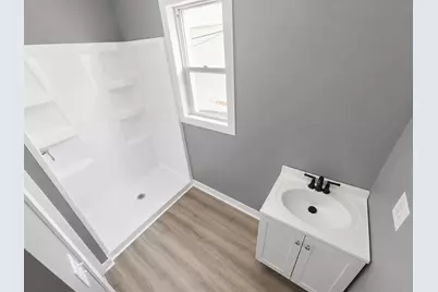 1019 N 12th St, Sheboygan, WI 53081 - Photo 9