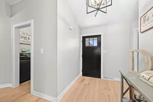 29518 River View Pkwy, Racine, WI 53105 - Photo 5