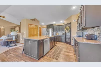 217 N Grant St, Rosendale, WI 54974 - Photo 7