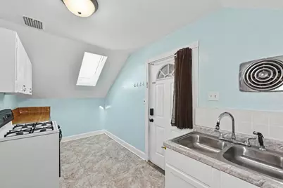 1114  William St, Racine, WI 53402 - Photo 5