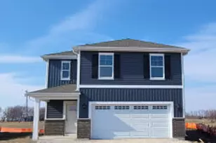 664 Heartland Dr, Burlington, WI 53105 - Photo 1