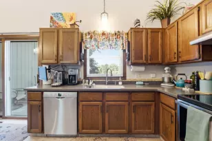 719 Wexford Way, Hartland, WI 53029 - Photo 11
