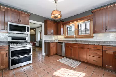 352 N Pinecrest St, Milwaukee, WI 53208 - Photo 15