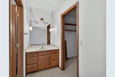 W71N1044  Hampton Ave, Cedarburg, WI 53012 - Photo 19