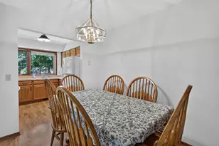W71N1044 Hampton Ave, Cedarburg, WI 53012 - Photo 7