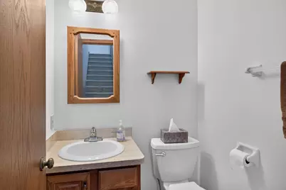 W71N1044  Hampton Ave, Cedarburg, WI 53012 - Photo 13