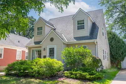 1161  Elm Lawn St, Wauwatosa, WI 53213 - Photo 33