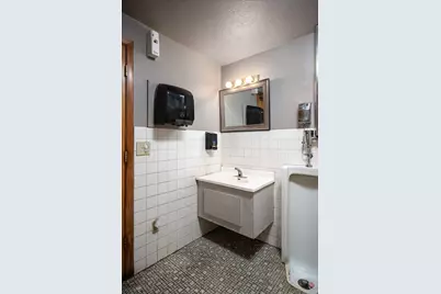 1123  3rd St, La Crosse, WI 54601 - Photo 11