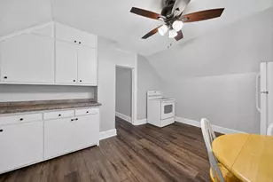 422 N 6th St, Manitowoc, WI 54220 - Photo 15