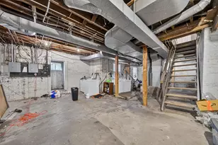 422 N 6th St, Manitowoc, WI 54220 - Photo 29