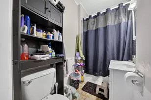 422 N 6th St, Manitowoc, WI 54220 - Photo 7