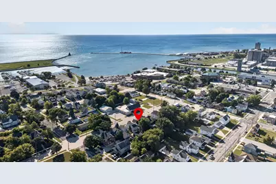 422 N 6th St, Manitowoc, WI 54220 - Photo 25