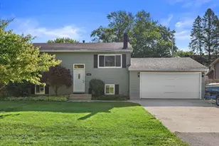 8117 107th Ave, Pleasant Prairie, WI 53158 - Photo 1