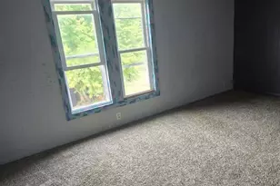 2042 Carmel Ave, Racine, WI 53405 - Photo 7