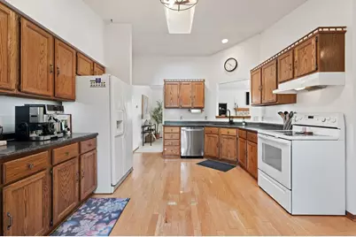 3822 S 10th St, Sheboygan, WI 53081 - Photo 11