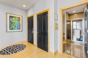 400 N Broadway, Milwaukee, WI 53202 - Photo 3