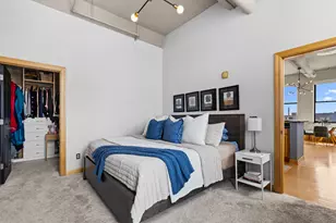 400 N Broadway, Milwaukee, WI 53202 - Photo 23