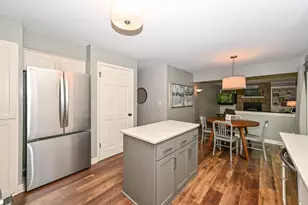 3981 S Victoria Ct, New Berlin, WI 53151 - Photo 13