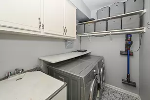 3981 S Victoria Ct, New Berlin, WI 53151 - Photo 21