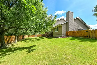 3981 S Victoria Ct, New Berlin, WI 53151 - Photo 45