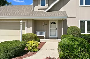3981 S Victoria Ct, New Berlin, WI 53151 - Photo 47