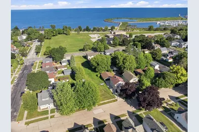 731 N 5th St, Manitowoc, WI 54220 - Photo 7