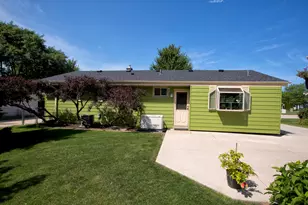 1505 Edgewood Ave, South Milwaukee, WI 53172 - Photo 25