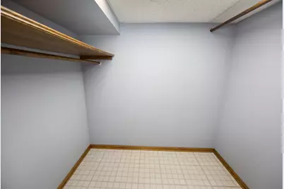 1505  Edgewood Ave, South Milwaukee, WI 53172 - Photo 23