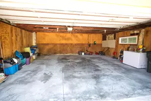1505 Edgewood Ave, South Milwaukee, WI 53172 - Photo 29