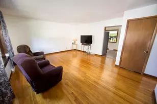 1505 Edgewood Ave, South Milwaukee, WI 53172 - Photo 3