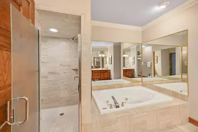 2835 W Golf Cir, Mequon, WI 53092 - Photo 21