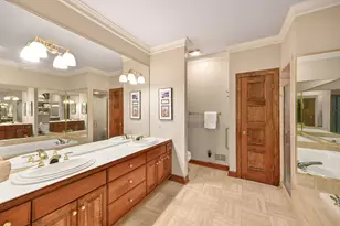 2835 W Golf Cir, Mequon, WI 53092 - Photo 21