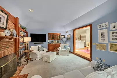 2835 W Golf Cir, Mequon, WI 53092 - Photo 17