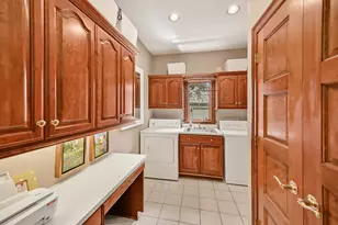 2835 W Golf Cir, Mequon, WI 53092 - Photo 25