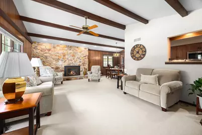 6109  Thornridge Ln, Greendale, WI 53129 - Photo 9
