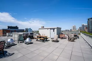 1409 N Prospect Ave, Milwaukee, WI 53202 - Photo 21