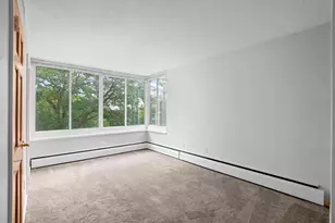 1409 N Prospect Ave, Milwaukee, WI 53202 - Photo 9