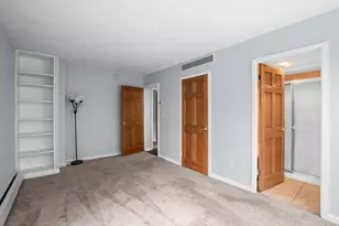 1409 N Prospect Ave, Milwaukee, WI 53202 - Photo 13