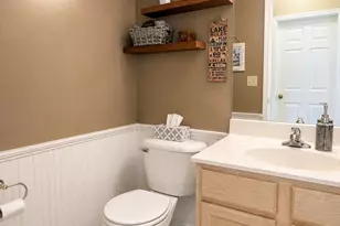 508 Berwyn Dr, Fontana, WI 53125 - Photo 15