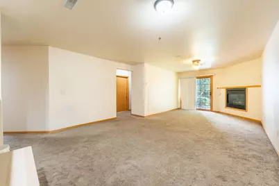 18600  Brookfield Lake Dr #53, Brookfield, WI 53045 - Photo 7