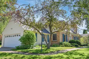 7758 N Berwyn Ave, Glendale, WI 53209 - Photo 3