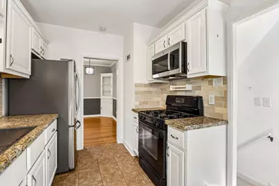2608 N 63rd St, Wauwatosa, WI 53213 - Photo 15